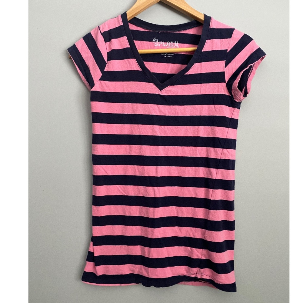 Maternity Stripped v-neck